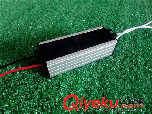 {zx1}推出LED泛光燈驅(qū)動(dòng)電源30W 10串3并 900MA防水電源