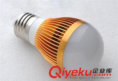 供應(yīng)220V/E27/7W/630LM LED球泡燈 LED燈泡