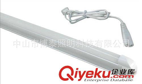 供應(yīng)新款0.6米2835貼片 T8一體化LED日光燈 9W LED照明專家原始圖片2