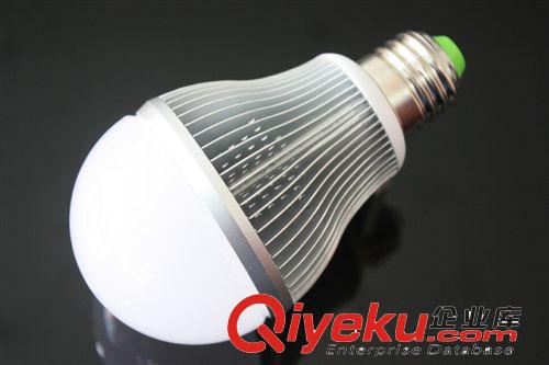 大量供應純鋁鰭片LED球泡燈外殼、LED球泡燈套件、LED外殼