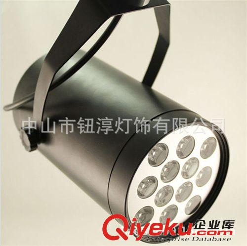 3w5w7w12w服裝店LED軌道燈展廳背景 LED軌道 LED射燈原始圖片2