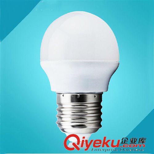 廠家批發(fā) 9WLED塑料球泡燈 新款LED球泡燈 節(jié)能燈泡 LED燈泡