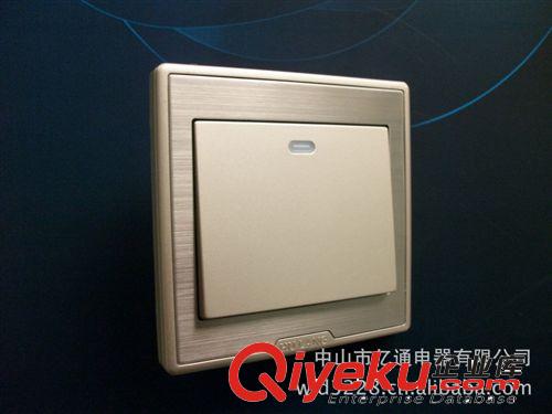 供應(yīng)86型墻壁插座 戶朗B系列 10A 5孔墻壁插座 高檔純金質(zhì)感