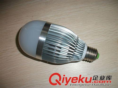 低價(jià)供應(yīng)優(yōu)質(zhì)LED球泡9W 光宏 晶元