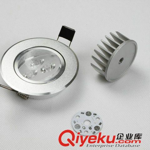 廠家供應LED天花燈外殼 大功率3*1W天花燈外殼套件 刀片散熱器原始圖片3