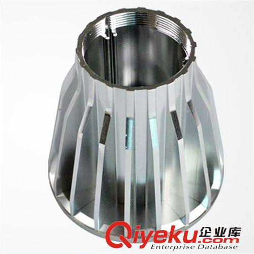 新款led節(jié)能燈泡7w/9W球泡燈  E27照明光源 7瓦/9瓦LED節(jié)能燈泡原始圖片3