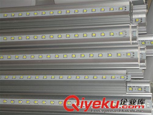 廠家直銷 1.2米T8燈管 LED日光燈 熒光燈  價格偏低但品質出眾