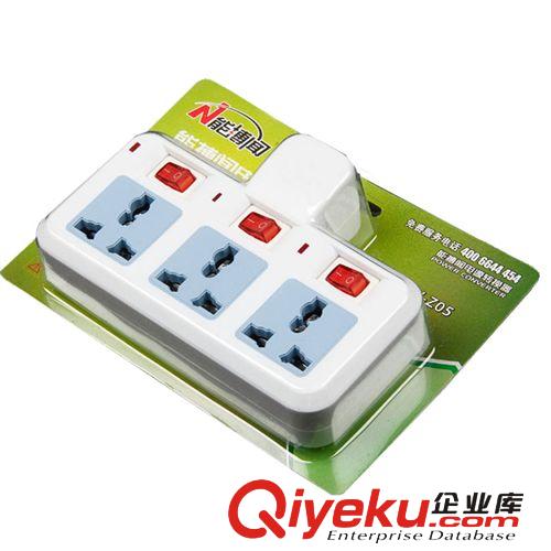 能博聞Z05 {wn}擴(kuò)展轉(zhuǎn)換插座電源轉(zhuǎn)換器 防雷 一轉(zhuǎn)三帶獨(dú)立開關(guān)原始圖片3