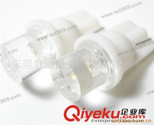 廠家供應(yīng)11W大功率車燈霧燈 汽車前燈霧燈