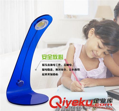 廠家批發(fā)亞克力床頭燈臥室臺燈，LED護眼臺燈,2W兒童學習燈原始圖片2