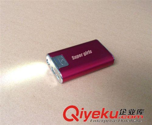 大量銷售8400毫安led移動電源  四級數顯充電寶  超大容量支持le原始圖片3