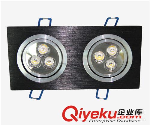 【廠家供應(yīng)】8006LED塑料殼球泡 貼片節(jié)能燈泡 E27螺口 高亮光源