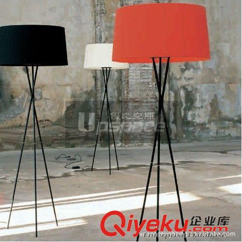 现代落地灯 Tripode Floor Lamp  家居装饰灯  设计师灯