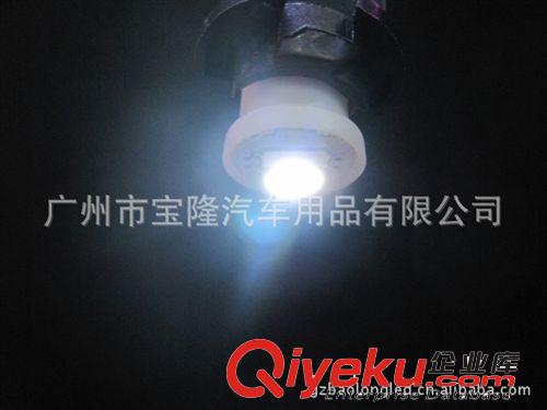 LED示寬燈 T10 5050 1SMD三芯 牌照燈 LED 小燈