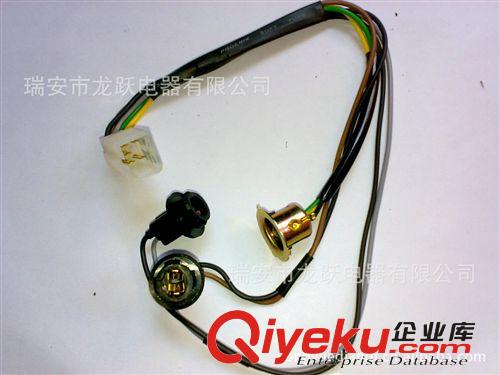 YB100摩托车灯座 原厂刻模品质 headlamp socket