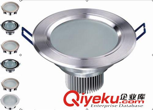 中山LED燈廠家供應(yīng)5W3寸3.5寸貼片防霧筒燈壓鑄鋁/車鋁散熱器