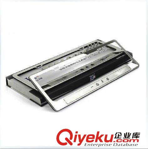 長嘴狗 竹炭包 汽車用品 擺飾擺件 車內卡通 裝飾