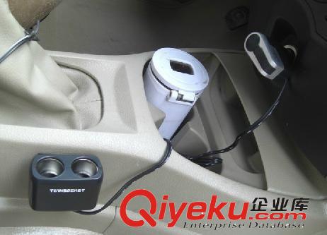廠家直銷WF-0097 車載一分二帶USB點(diǎn)煙器  多孔插座 一拖二分插器原始圖片2
