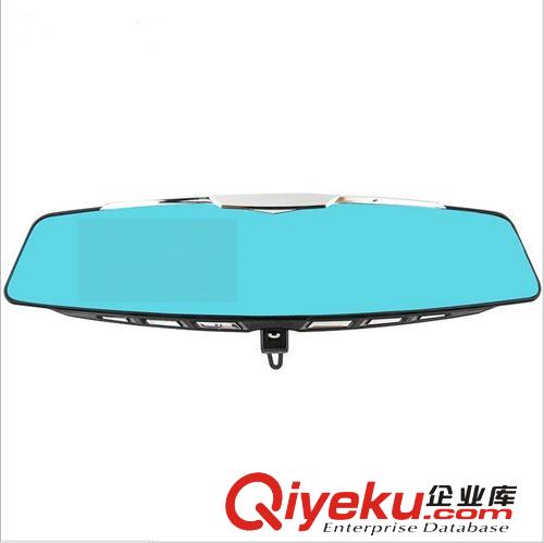 新款高清4.3屏插拔式藍(lán)牙雙鏡頭后720P行車記錄儀