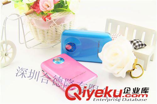 廠家批發(fā) 新大魚嘴通用手機(jī)充電寶8800毫安廠家批發(fā)禮品充電寶原始圖片2