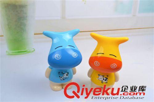 批發(fā)充電式LED節(jié)能臺(tái)燈、hello kitty Q版折疊式臺(tái)燈
