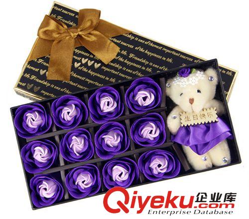 創(chuàng)意禮品香皂花圣誕方盒12朵玫瑰加熊仿真玫瑰花 新品上市原始圖片3