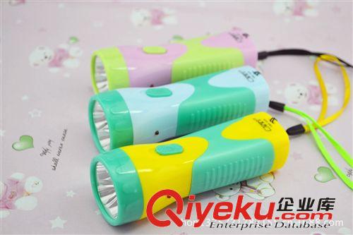 歐美卡手電筒 LED充電手電筒 強(qiáng)光電筒 OMD3238原始圖片3