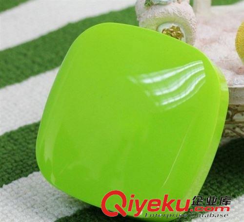 高品質(zhì)樂泡月光石移動電源6000毫安 專業(yè)定制禮品LOGO通用充電寶