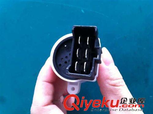 汽車(chē)空調(diào)風(fēng)量開(kāi)關(guān)、鼓風(fēng)機(jī)開(kāi)關(guān)、風(fēng)檔開(kāi)關(guān)、旋轉(zhuǎn)開(kāi)關(guān)原始圖片2