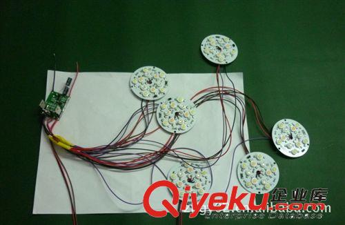 供應(yīng) T15 倒車燈 廠家供應(yīng)高亮led 車燈 圓 尚騰