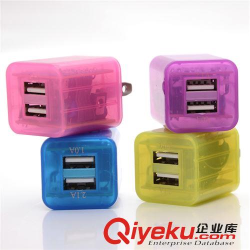 發(fā)光透明雙USB充電器2.1A 蘋(píng)果綠點(diǎn)雙USB彩色充電頭 墻頭充原始圖片3