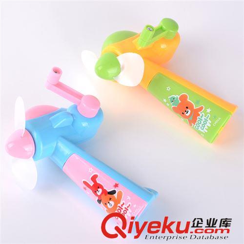 廠家直銷 環(huán)保無電池便攜式飛機手搖迷你風(fēng)扇 小風(fēng)扇 創(chuàng)意風(fēng)扇原始圖片3