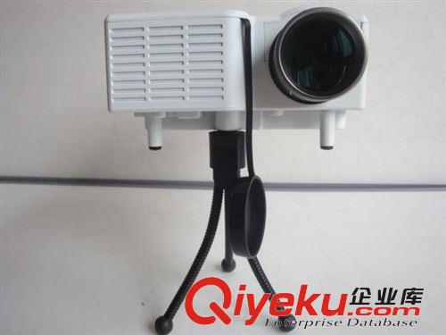 【伙拼】 廠家批發(fā)蘋果投影儀UC28+  投影機(jī) 家用 手機(jī)商用投影原始圖片3