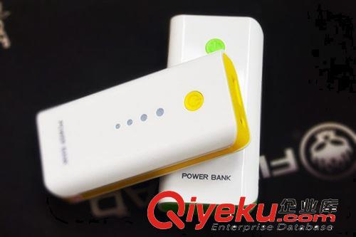 誠招經銷商 本廠供應移動電源 數碼配件及周邊 充電寶原始圖片2