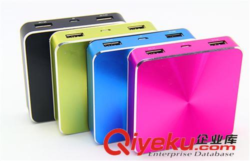供應(yīng)超大容量私模 A品聚合物移動電源 充電寶 廠家直銷 驢友必備