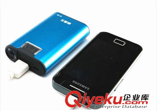 移動電源 三節18650電芯 帶燈充電寶 經典款式能充電蘋果 華為等原始圖片3