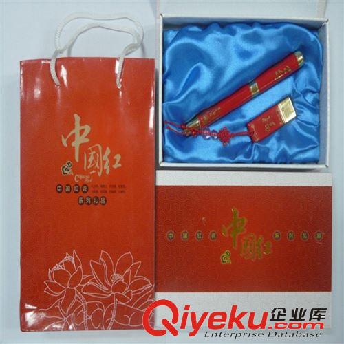 【廠家直銷】中國紅青花瓷U盤 商務(wù)套裝創(chuàng)意禮品 高品質(zhì)U盤