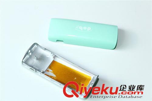 QOP庫(kù)奇禮品移動(dòng)電源雙節(jié){dj2}私模充電寶外殼套料PCB板OEM批發(fā)原始圖片3