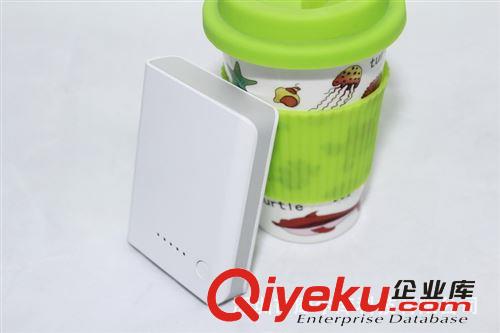 私模移動電源廠家禮品移動電源雙節雙輸出5200毫安充電寶