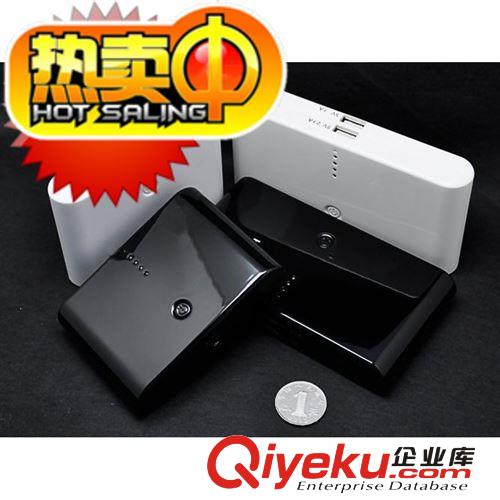 30000毫安超大容量移動電源 便攜式充電寶 廠家直銷 3A產(chǎn)品