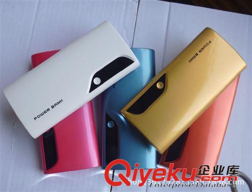 數(shù)顯月光寶盒新款2013爆款 20000毫安移動(dòng)電源 充電寶廠家直銷原始圖片3