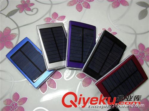 2014爆款太陽能移動電源 有光就能充電 2014{zx1}軟件的充電寶原始圖片3