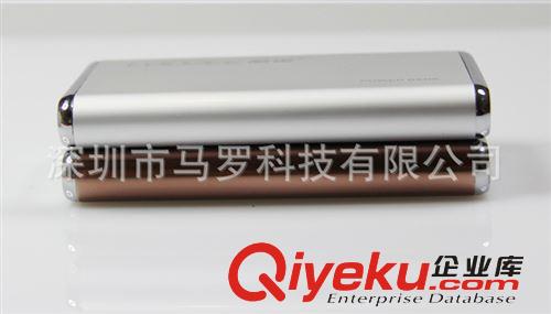 大容量10000毫安聚合物移動電源充電寶禮品定制LOGO原始圖片3
