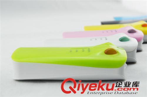 廠家直批zp青蛙魚嘴三代5600毫安移動電源 成品套料