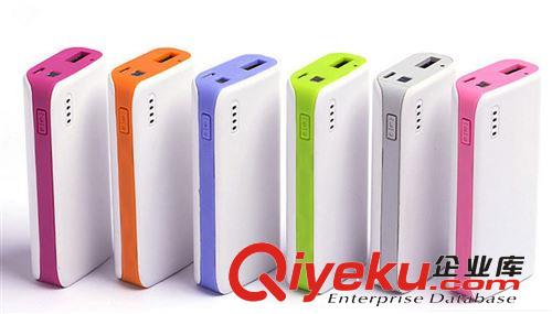 ROMOSS羅馬仕2節(jié)充電寶   三星蘋果iPhone4S小米通用移動(dòng)電源