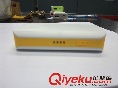 廠家優(yōu)質(zhì)5600mah充電寶通用型智能手機(jī)羅馬式高容量移動(dòng)電源原始圖片2