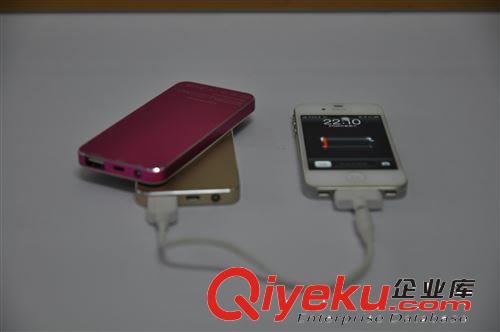 土豪金蘋果5S手機充電寶 超薄聚合物移動電源 禮品 禮物淘寶{sx}原始圖片3
