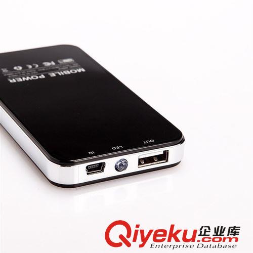 新款禮品聚合物通用移動電源4000毫安手機充電寶廠家供應批發(fā)原始圖片2