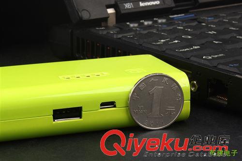 25000mAh商務通用型移動電源 私模充電寶 充蘋果6-7次 鋼琴面UV原始圖片3