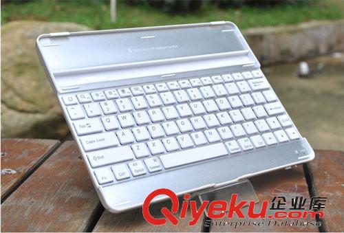 【廠家直銷】藍牙鍵盤批發ipad2/3/4超薄鋁合金無線藍牙鍵盤原始圖片2